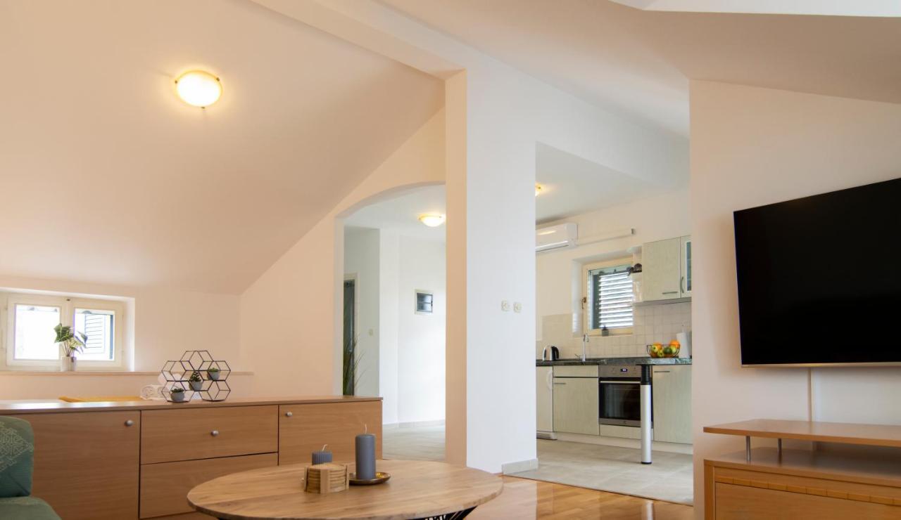 Mozart Apartments Башка-Вода Екстер'єр фото