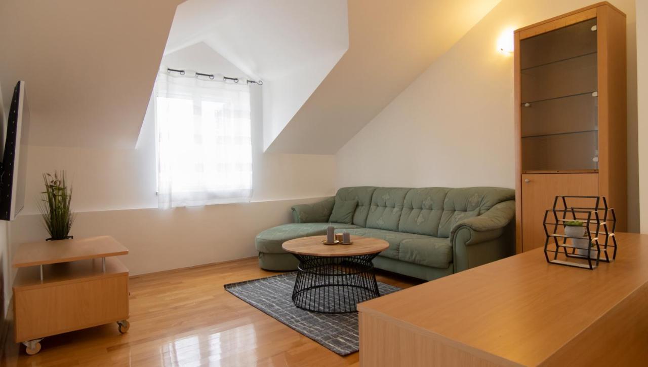 Mozart Apartments Башка-Вода Екстер'єр фото